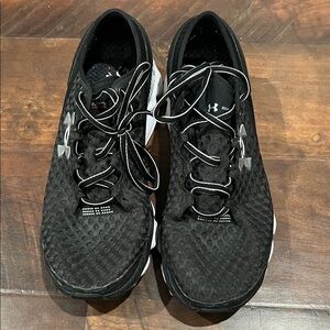 Under Armour Men's Black Athletic Shoes